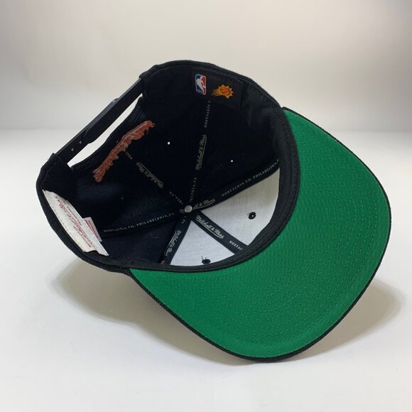 Phoenix Suns NBA Black Mitchell & Ness Snapback Hat - Picture 4 of 6